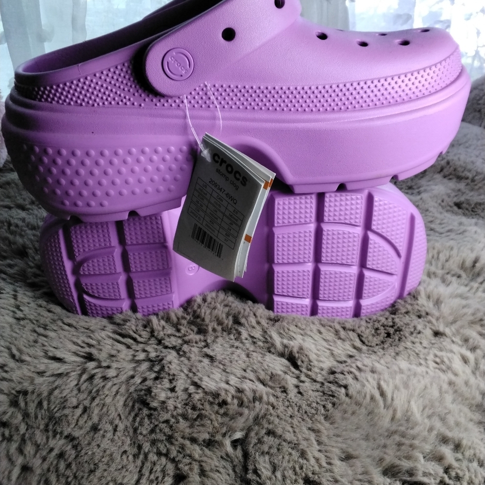 NWT. Crocs Stomp‎ Bubble Clog. 8 - Picture 5 of 6